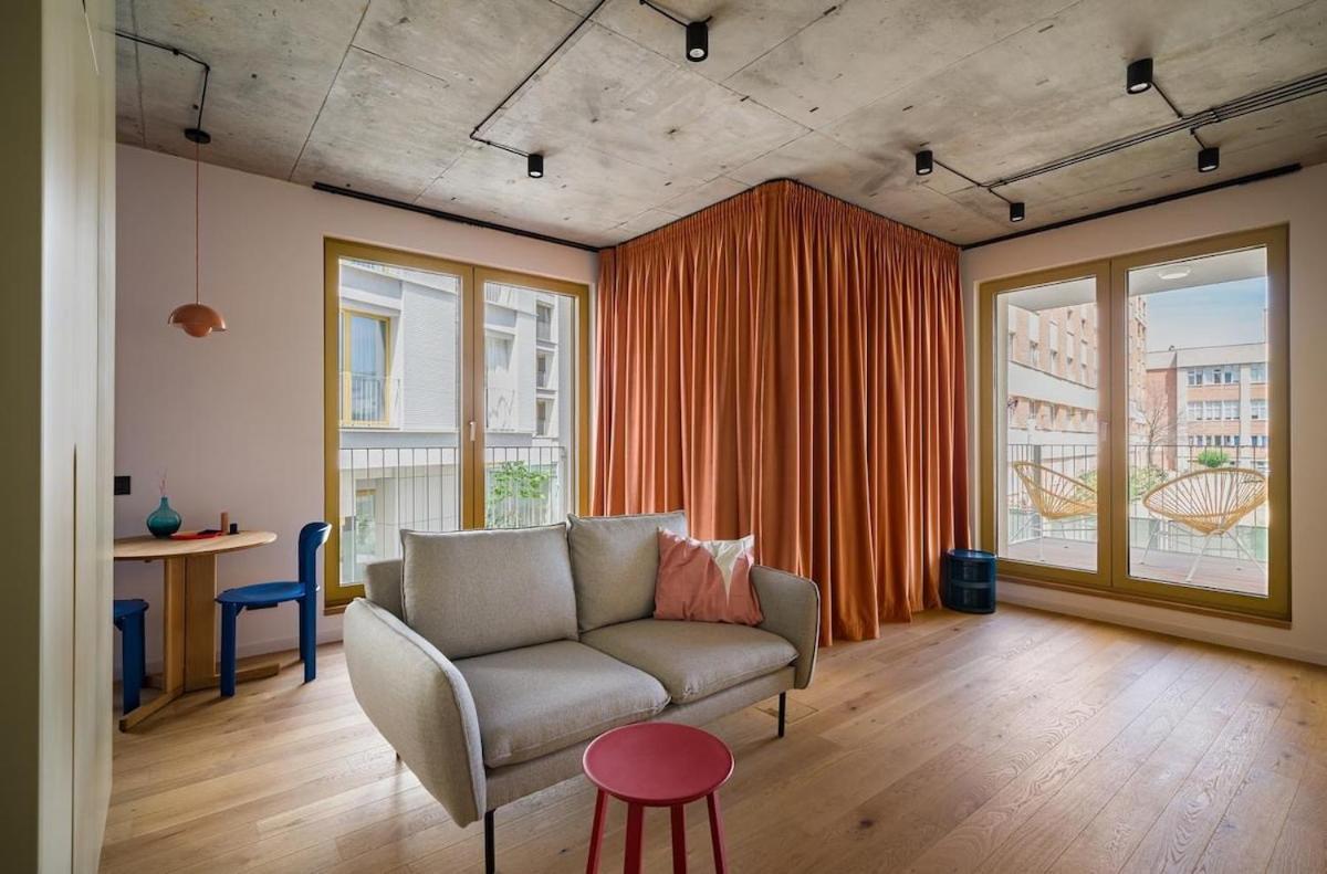 Nook 48 Victoriei New Building With Parking And Security Bucureşti